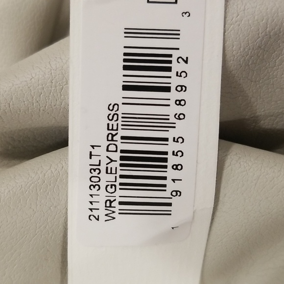 💕TRINA TURK💕 Wrigley Dress ~ Vegan Leather Oyster White 8 NWT - Picture 11 of 12